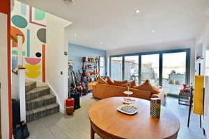 Photo 10- click for photo gallery